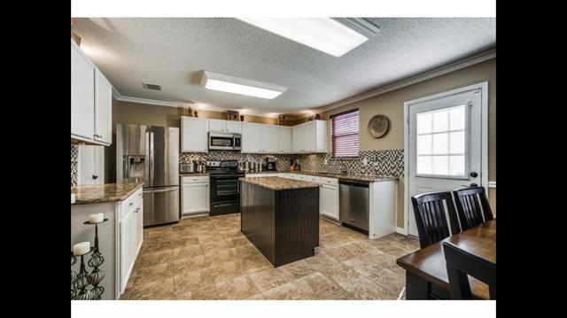 Building Photo - 5425 Comanche Wells Dr