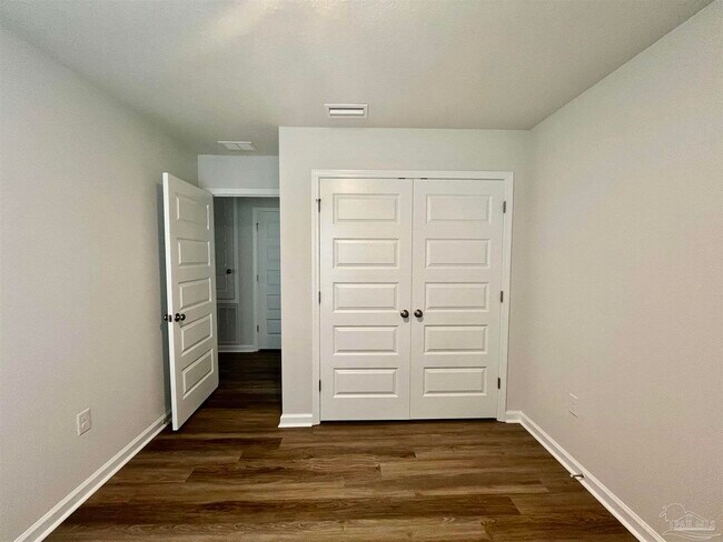 Building Photo - 6219 June Bug Dr
