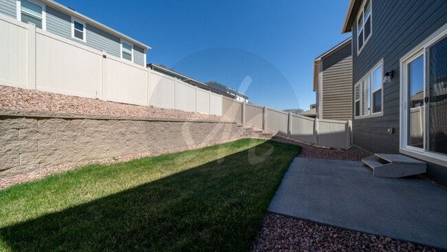 Building Photo - Pristine Two Story In Lorson Ranch