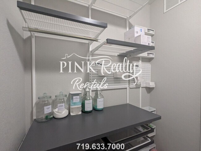 Building Photo - 6810 Sedgerock Ln