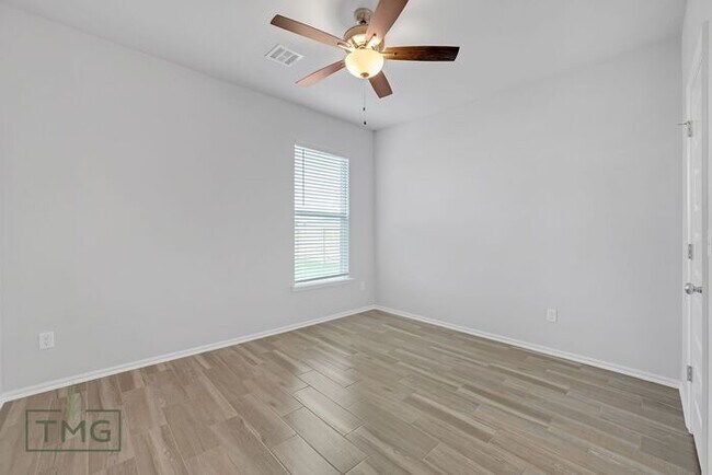 Building Photo - Owasso Dream Home! New Construction! Encla...