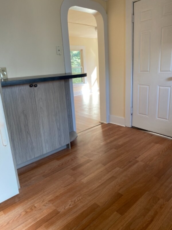 Building Photo - 134 School St