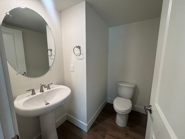 Building Photo - MOVE IN SPECIAL! Brand New 3 Bed / 2.5 Bat...
