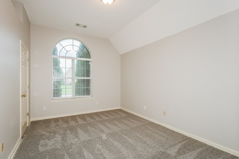 Building Photo - 6658 Raner Cove