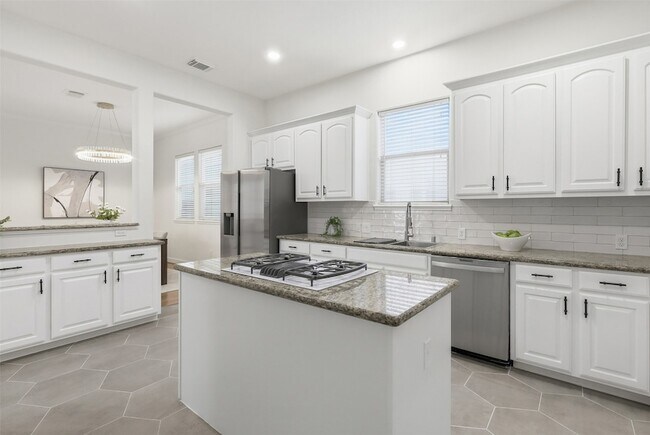 Building Photo - 1110 Birdsall St