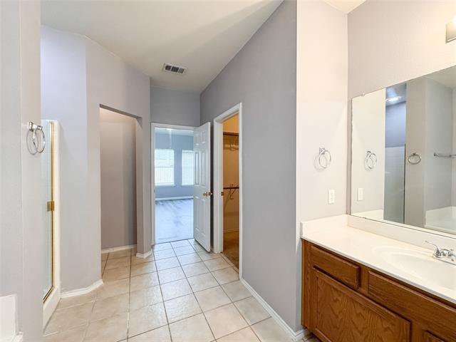 Building Photo - 1212 Maple Terrace Dr