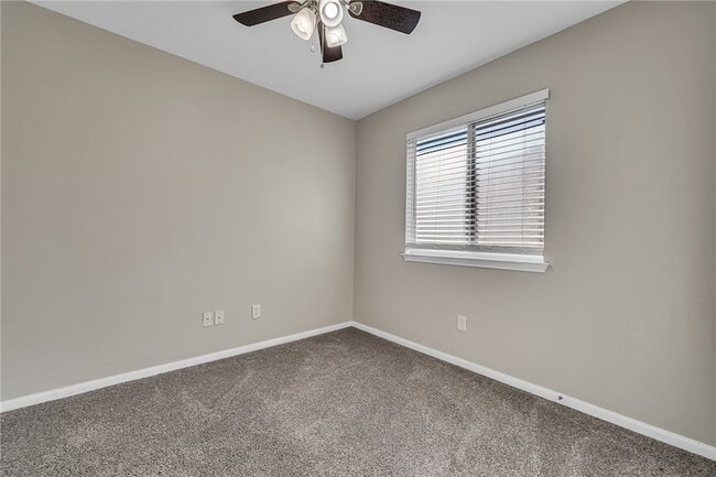 Building Photo - 3715 Westfield Dr