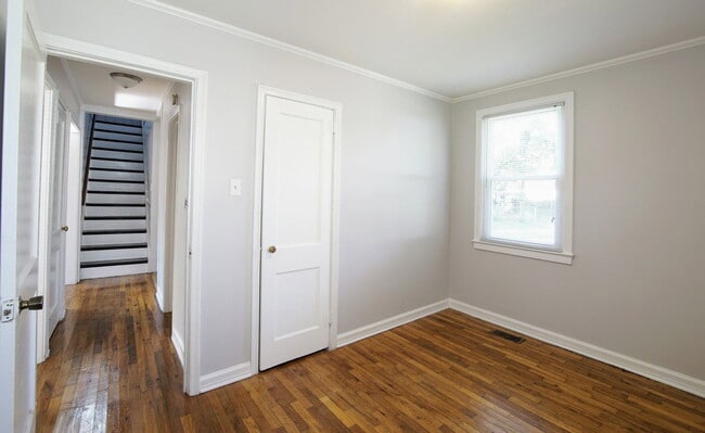 Building Photo - 3907 Peyton Ave