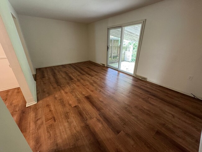Building Photo - Beautiful 3 Bedroom Home in East Penn
