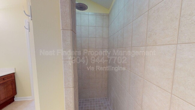 Building Photo - 738 Porta Rosa Circle