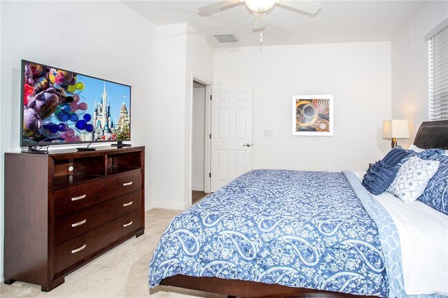 Building Photo - 2666 Rosemont Cir