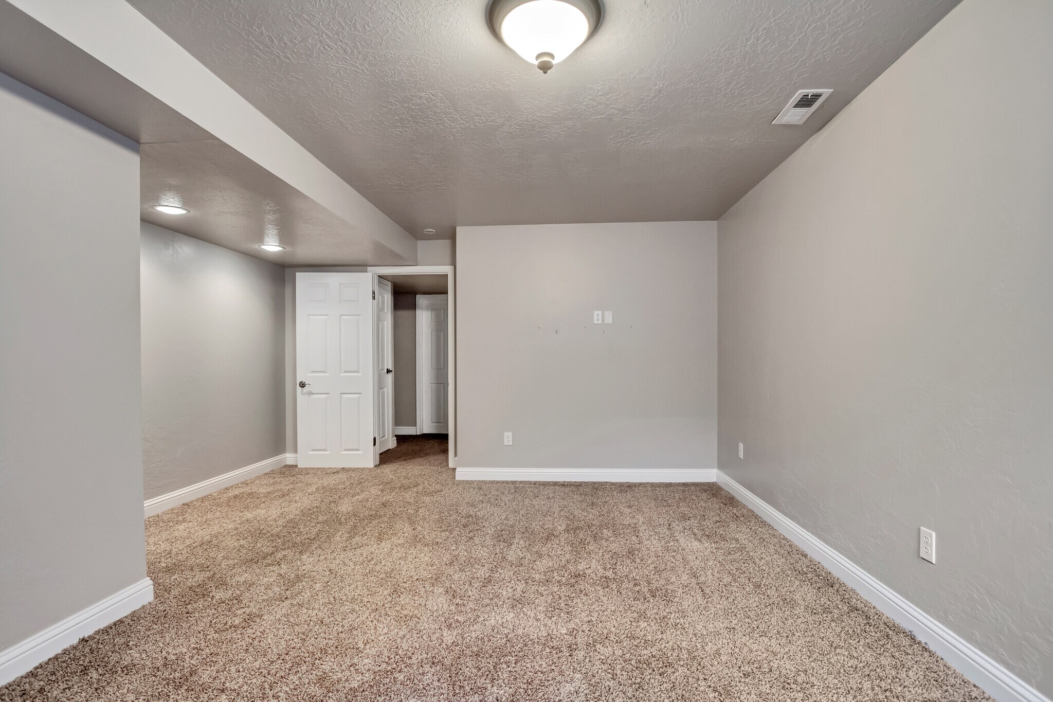 Building Photo - 1310 E 1990 S