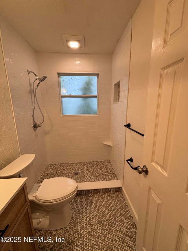 Building Photo - 935 Sailfish Dr E