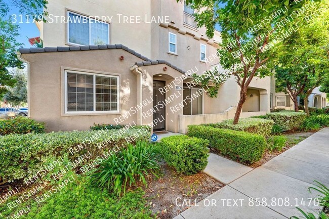 Primary Photo - Stunning 3 BR 2.5 BA Townhome for Lease