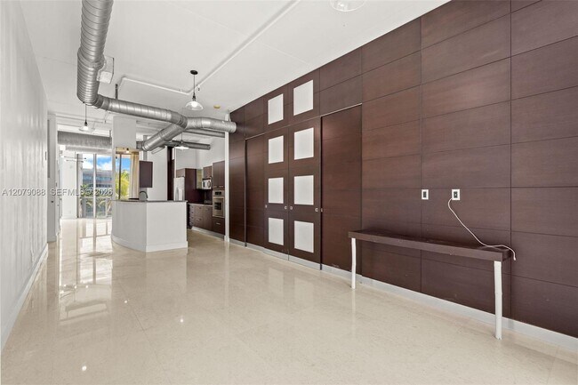 Building Photo - 3029 NE 188th St