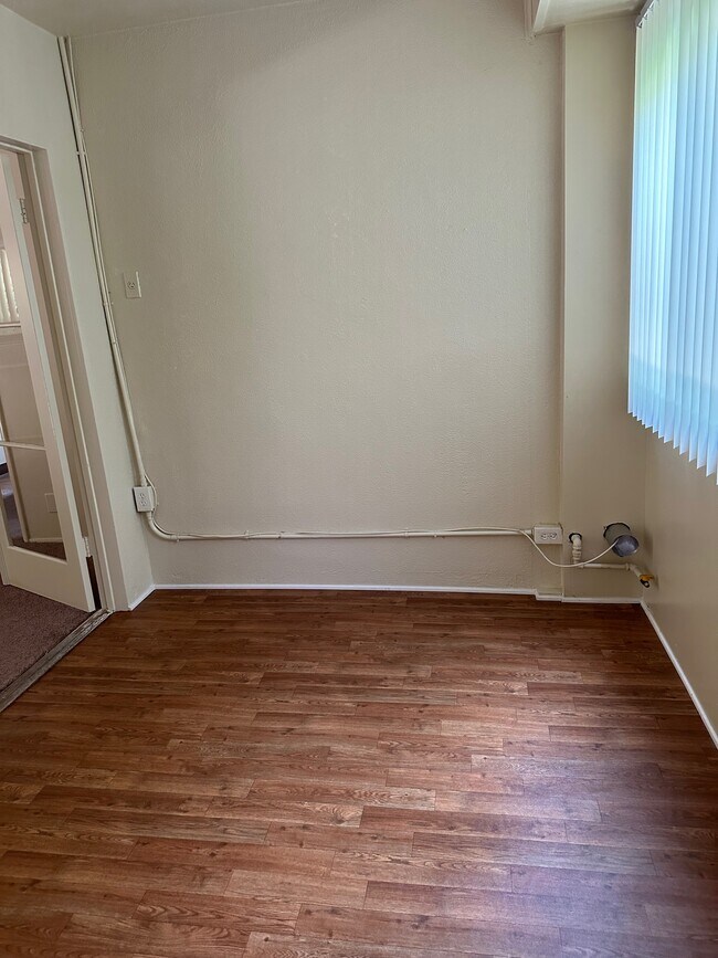 Building Photo - 515 W Foothill Blvd