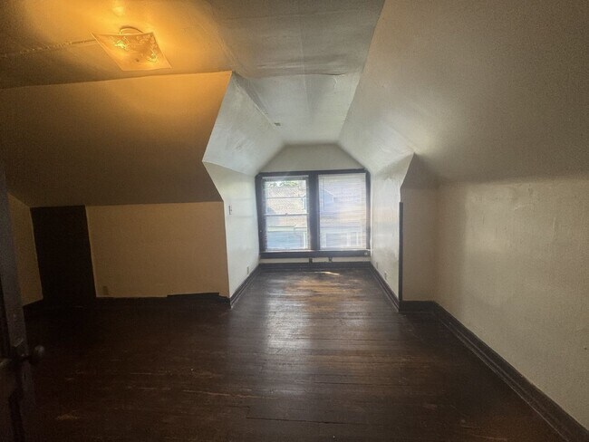 Building Photo - 321 N Indiana Ave