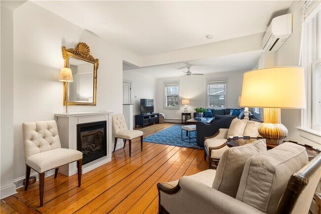 Building Photo - 35 Marsh St