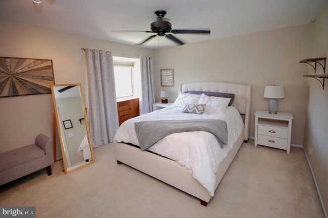 Building Photo - 2524 Glengyle Dr