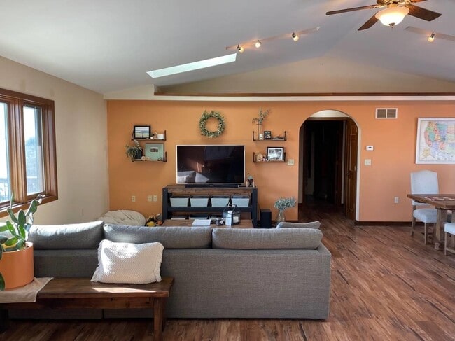 Building Photo - 6500 Co Rd K