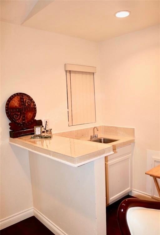 Building Photo - 10638 Balcom Ave