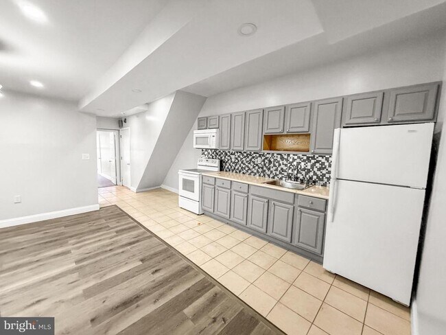 Building Photo - 5341 Market St