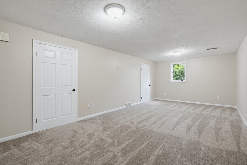Building Photo - 5460 Echodell Ave NW