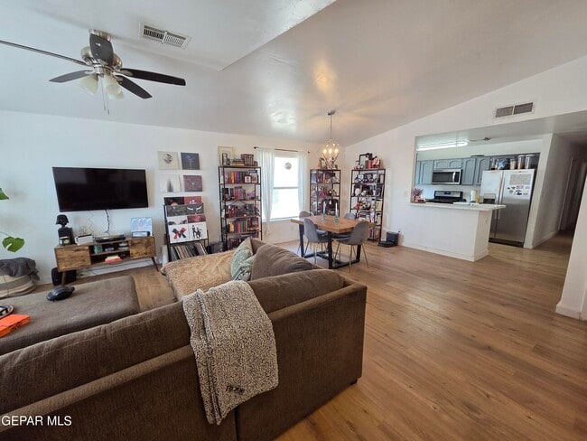 Building Photo - 677 Linda Johnson Ave