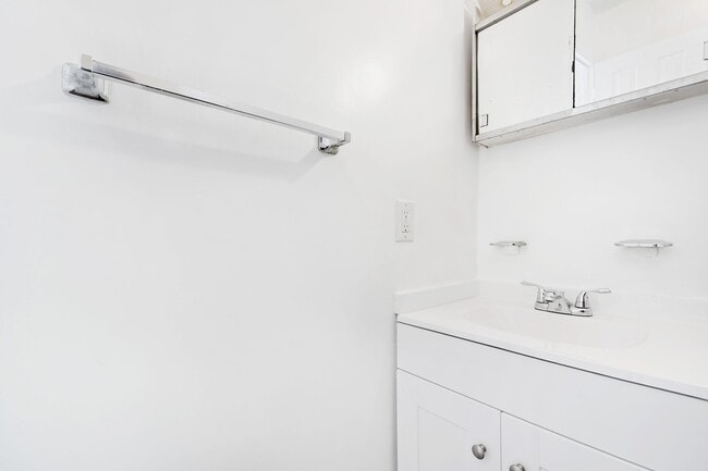 Building Photo - Adorable 3 Bedroom Ranch In Durham