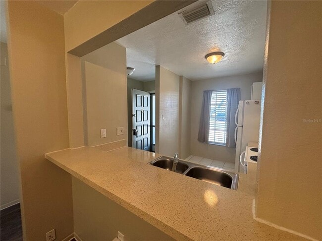 Building Photo - 2850 Westmoreland Ct