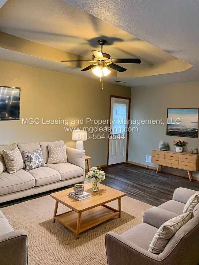 Building Photo - Comfort & Convenience in Grain Valley – Sp...