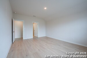 Building Photo - 125 Nicks Cv