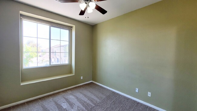 Building Photo - 6252 Huntington Ridge Ave
