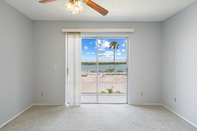 Building Photo - 1300 Seaway Dr