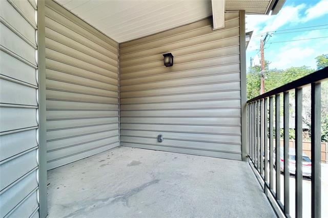 Building Photo - 6303 Richmond Ave