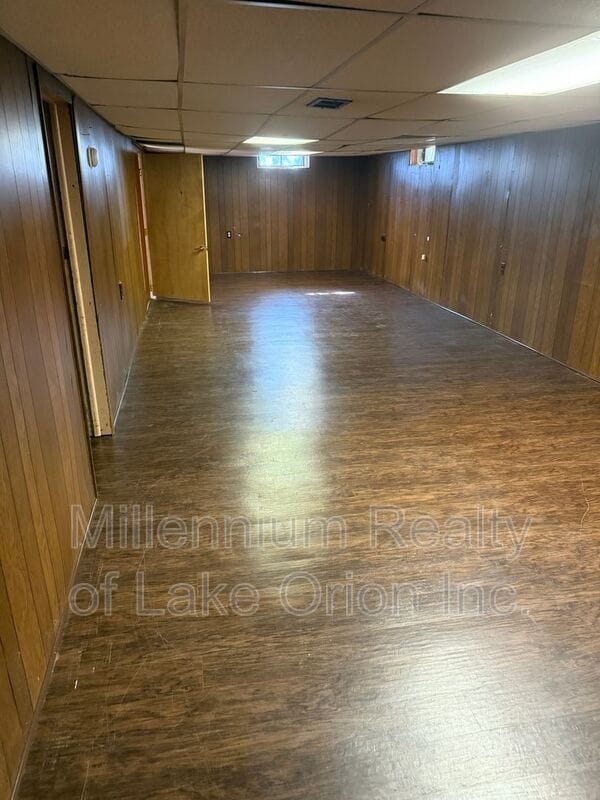 Building Photo - 650 Lenox Ave