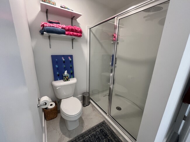 Building Photo - 16 Old Stoney Ln