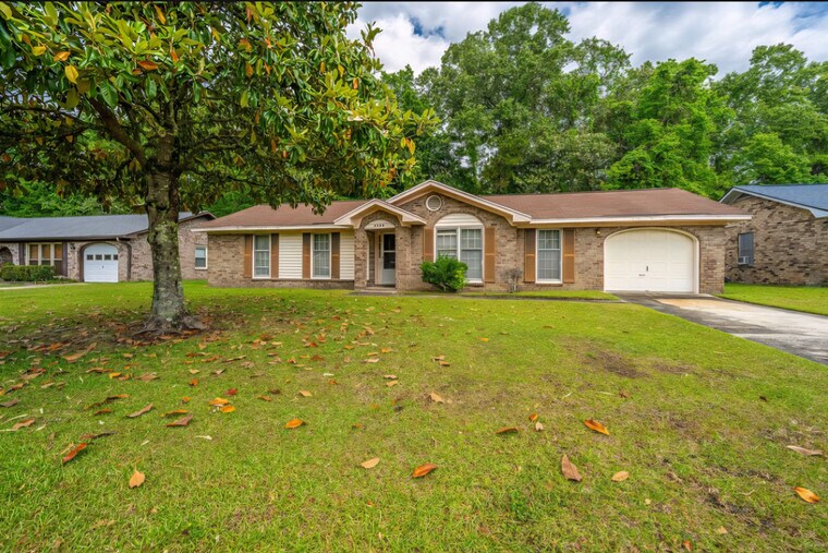 Front Elevation - 4328 Cheviot Dr