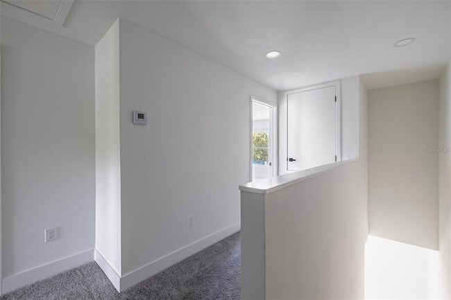 Building Photo - 2057 BARROSO