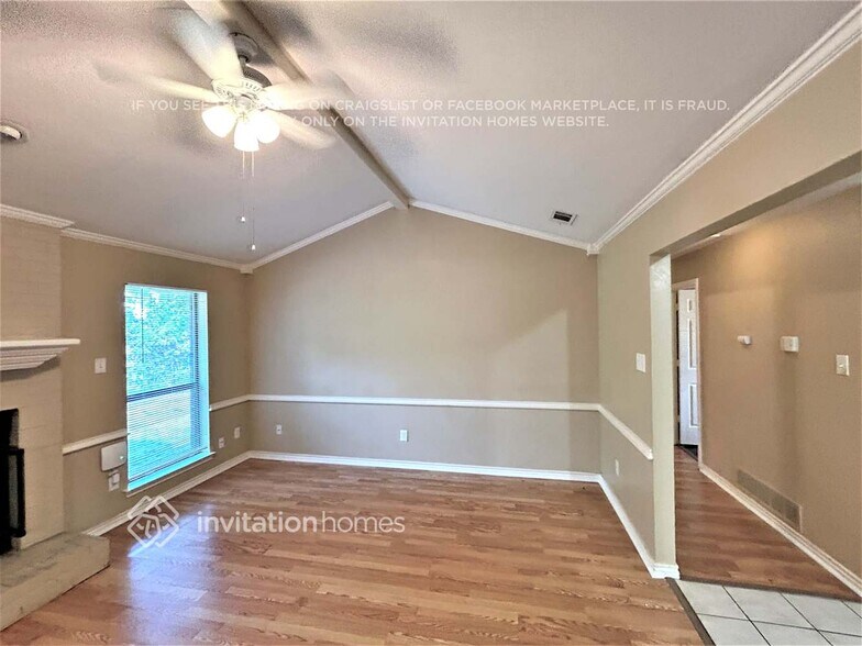 Building Photo - 400 Partridge Cir