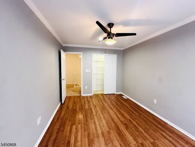 Building Photo - 111 Almond Dr