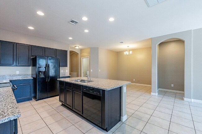 Building Photo - 41391 W Williams Way