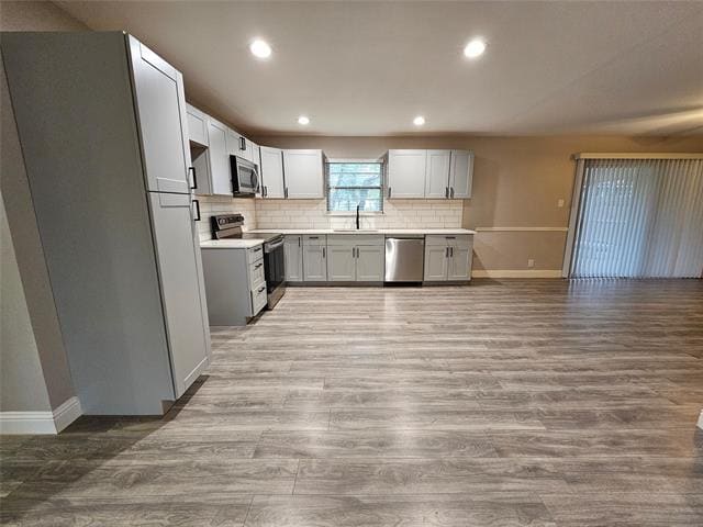 Building Photo - 800 Valley View Dr