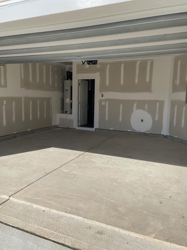 Building Photo - 5019 Arkose Dr