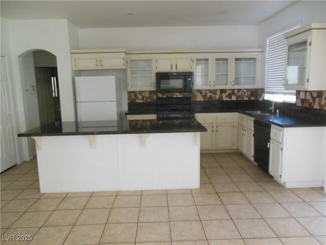 Building Photo - 2516 Chenault Cir