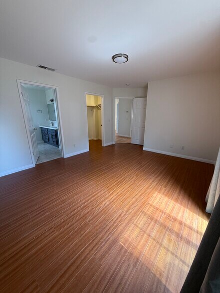 Building Photo - 2446 S Centinela Ave