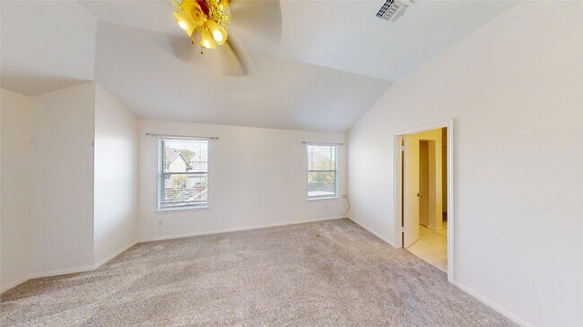 Building Photo - 19946 Sycamore Valley Dr
