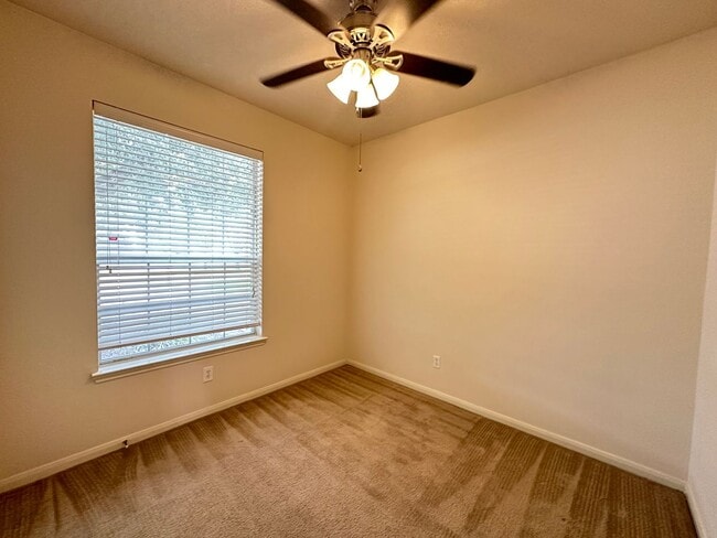 Building Photo - Great Opportunity in Cypress!