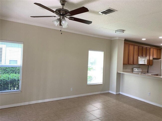 Building Photo - 3647 Wilshire Way Rd