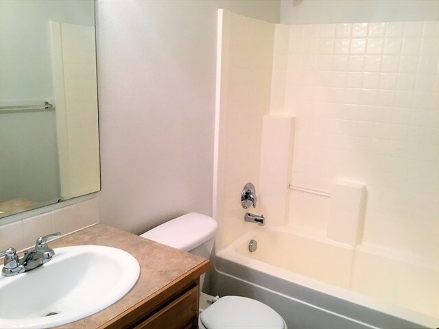 Building Photo - 7132 S Kaywood Ave